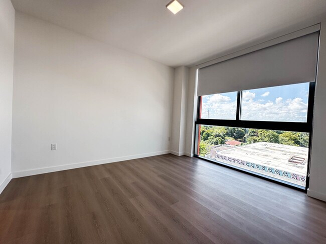 Photo - 84 NW 32nd St Unidad A3