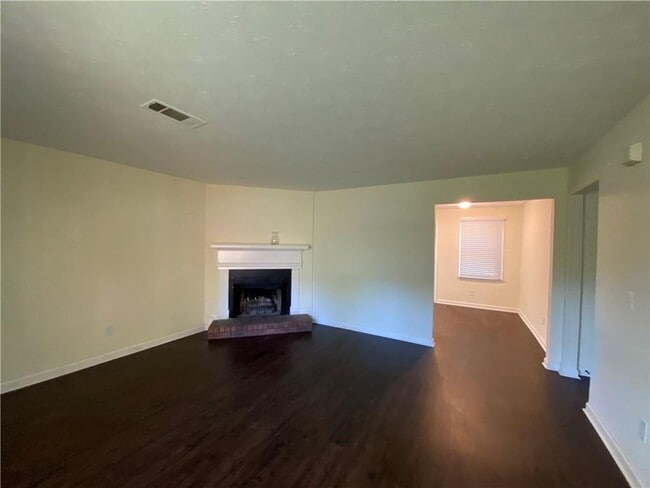 Photo - 1981 Patterson Cir