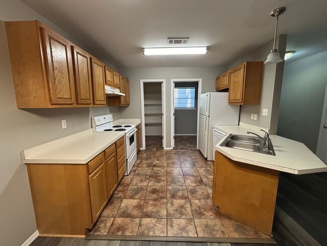 Photo - 808 S Glenwood Ave Unit #3