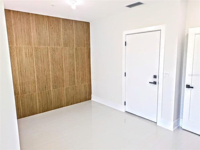 Photo - 2194 Fruitville Rd