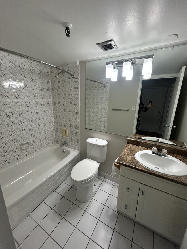 Photo - 1157-1157 Tower Rd Unité 706