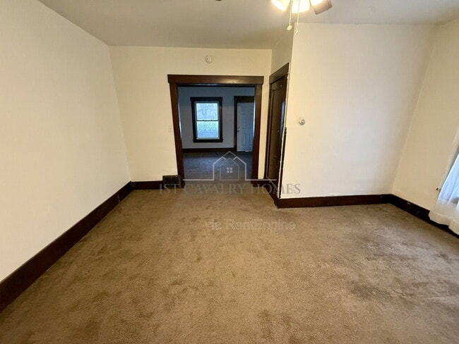 Photo - 240 Park Ave SW