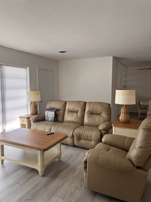 Photo - 317 Glen Oak Rd