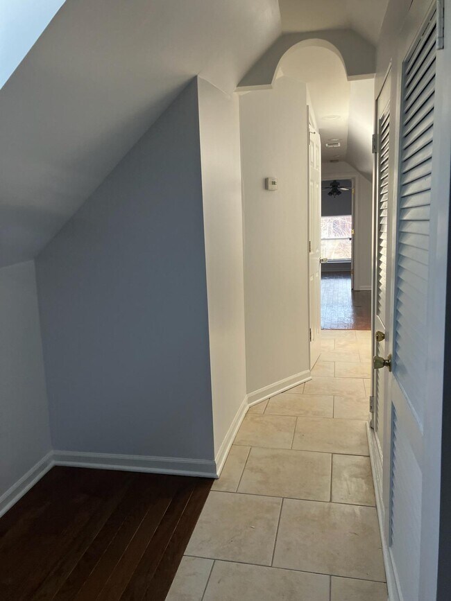 Photo - 2714 S Sacramento Ave Unit 3