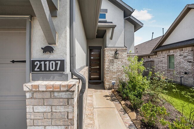 Photo - 21107 Armstrong County Dr