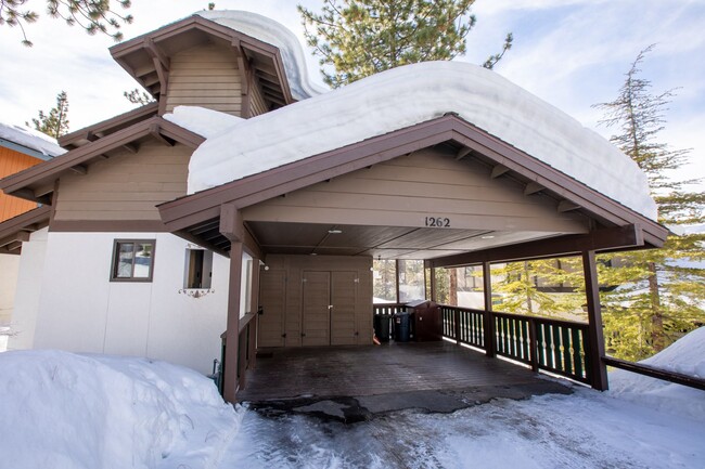 Beautifully furnished home in the Tahoe Ty... - Beautifully furnished home in the Tahoe Ty...