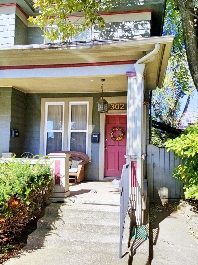 Photo - 302 W 2nd Ave Townhome