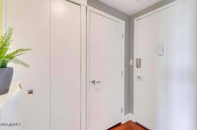 Photo - 4750 N Central Ave Unit L8