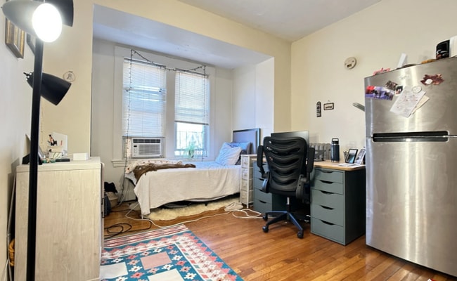 Photo - 72 Strathmore Rd