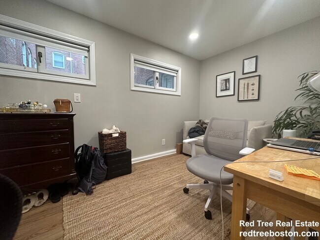 98 Cypress St Unit 2