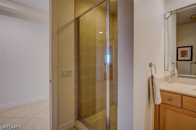 Building Photo - 10721 Mirasol Dr Unit 301
