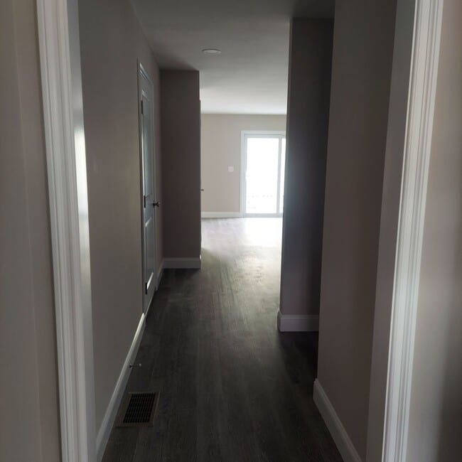 Photo - 5 5th St Unidad 5A Fifth St.