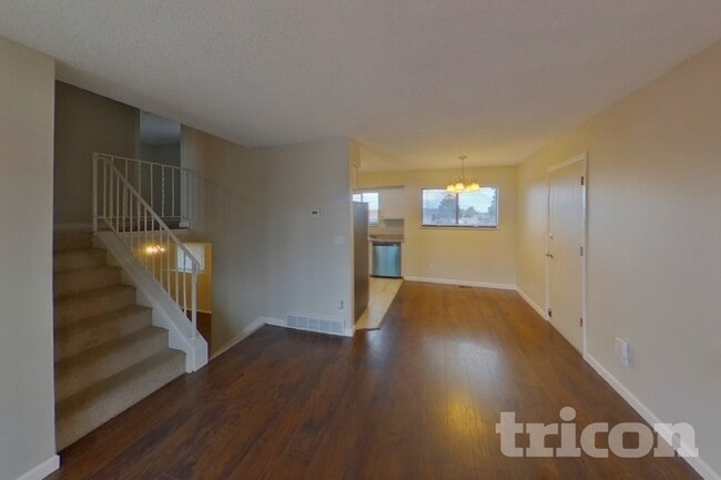 Photo - 6845 Parkridge Ct
