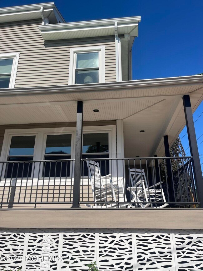 1409 River Rd