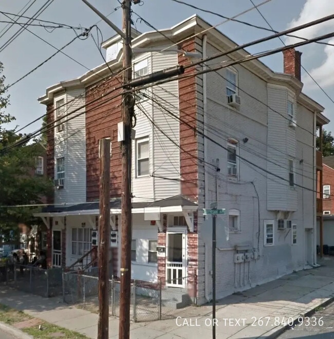 Building Photo - 674-684 Stuyvesant Avenue , 13-15 Christoph Ave-13-5 Unit 13-5