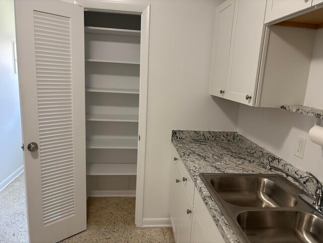 Photo - 751 Hummingbird Way Unidad 5