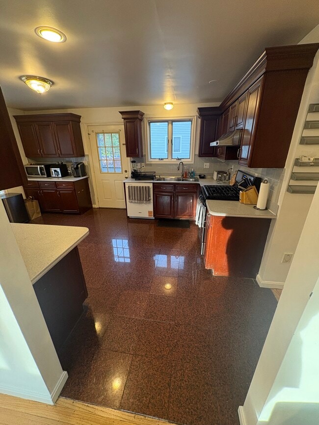 Photo - 309 Beacon St Unit 1