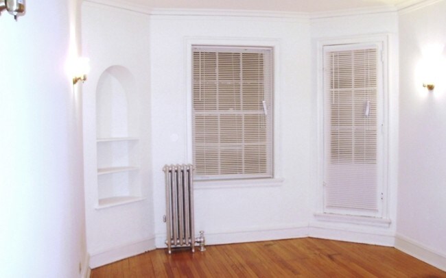 Foto del diseño de interior - 4715-4723 N Winchester Ave