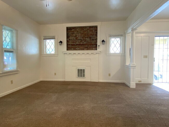 Photo - 1340-1342 N Hunter St Unidad 1338