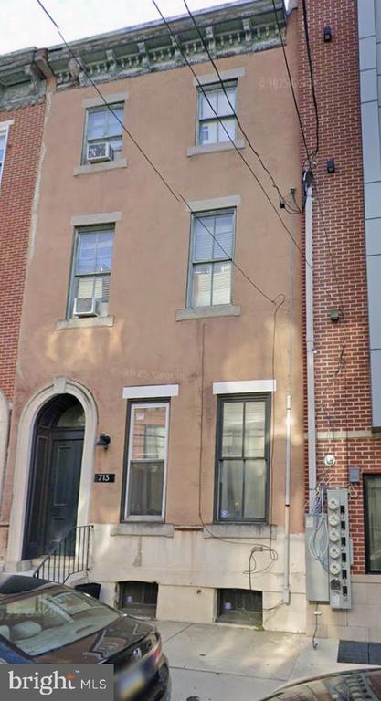 Building Photo - 713 N 16th St Unit 3