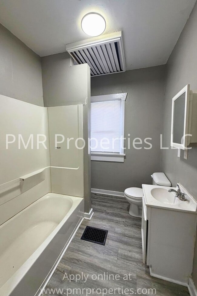 Photo - 2 Bedroom/1 Bathroom House