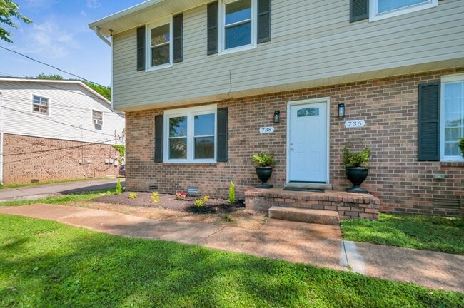 Photo - 738 McPherson Dr