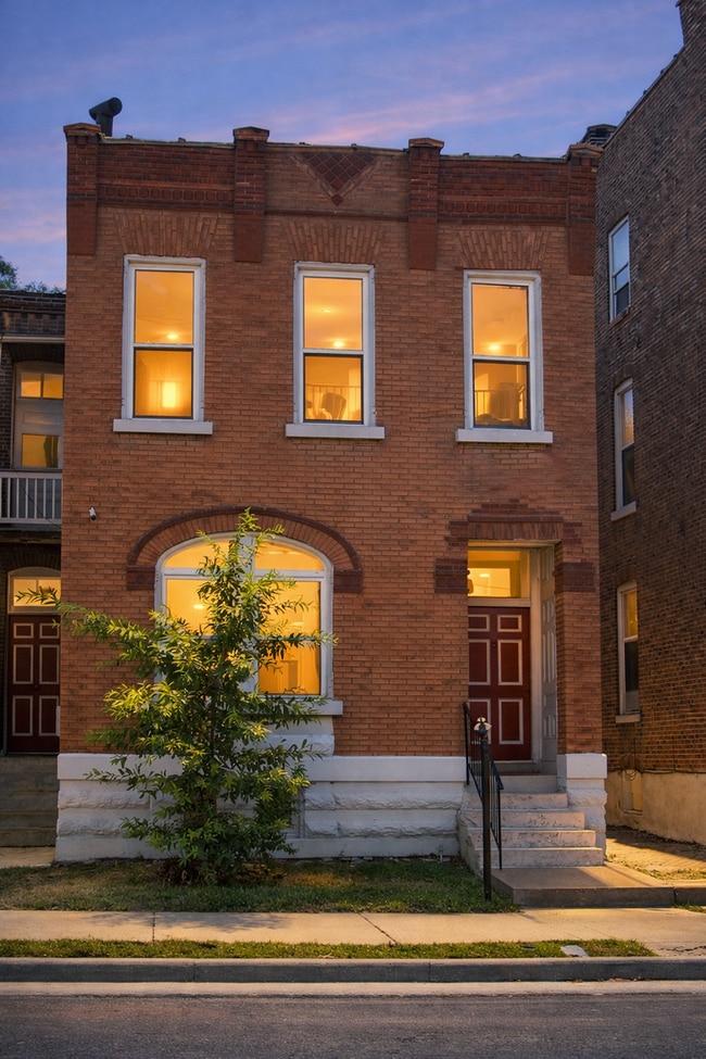 Building Photo - Winnebago Wonder: Spacious Living with Charm & Comfort!