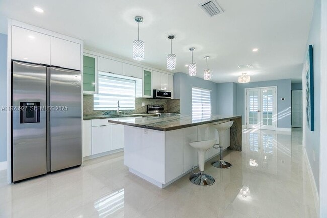 Photo - 3425 SW 69th Ave