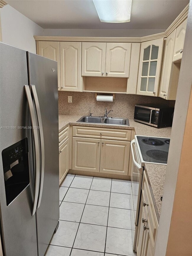 Photo - 1555 W 44th Pl Unit 221B