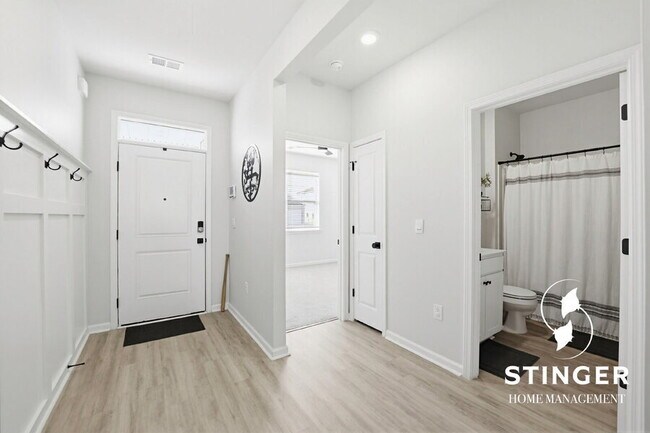 Photo - 334 Sanctuary Dr