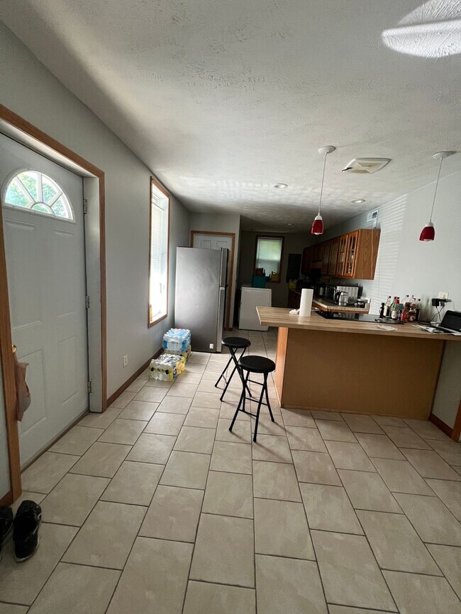 Photo - 709 Unit 709 s 4th