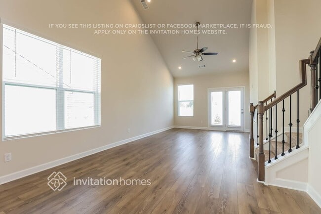 Photo - 121 Fister Dr