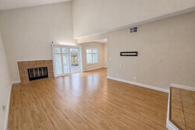 Photo - 4773 Mallard Common