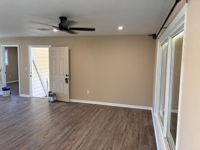 Photo - 3 Bed 1.5 Bath Rental Home in Prue - Move-in Ready