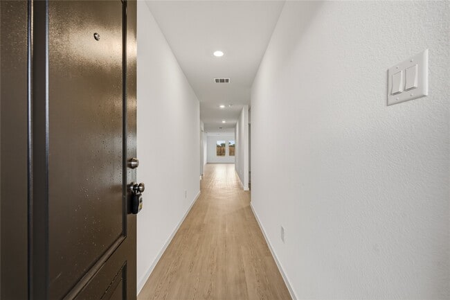 Photo - 1427 Parks Edge Ln