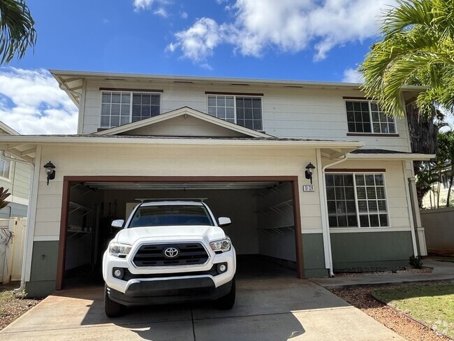 Building Photo - Ewa Gentry Large 2 story - 4 bedrooms, 3 b... Rental