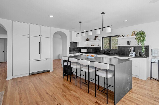 Modern Mountain Retreat w/ Unrivaled Views - Modern Mountain Retreat w/ Unrivaled Views House