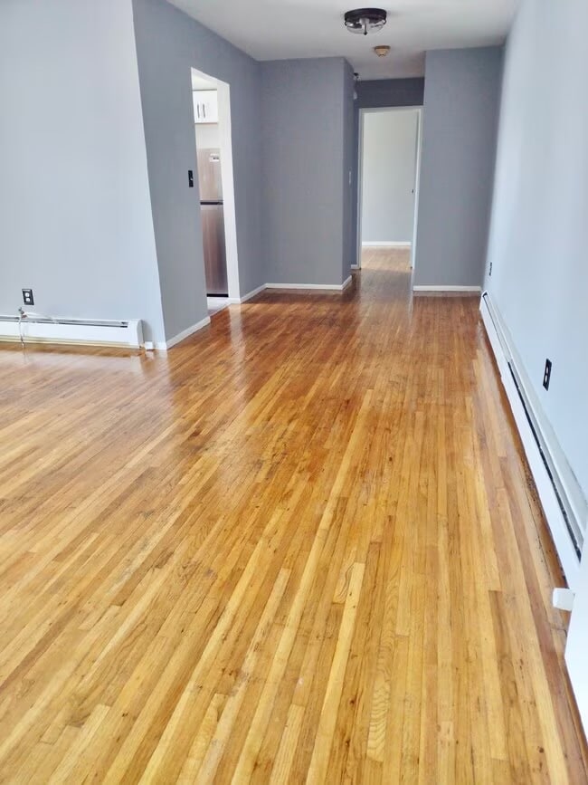 Photo - 54 Willett Ave Unidad 1A