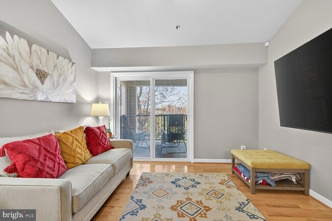 Photo - 3307 Wyndham Cir Unit 4165