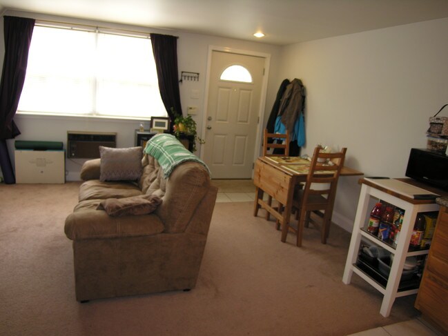 Photo - 280 Greenough St Unidad A