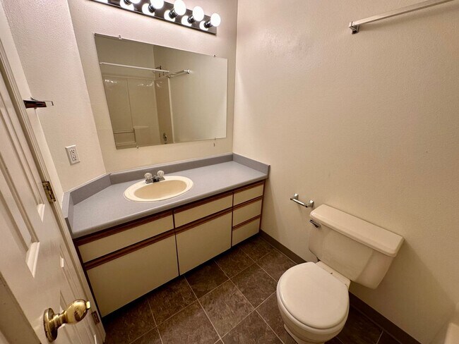 Photo - 816 20th St Unit 102