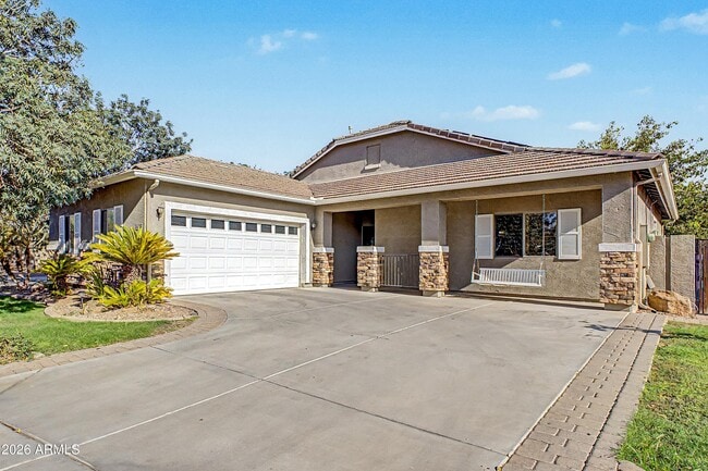 Building Photo - 4203 E Los Altos Rd