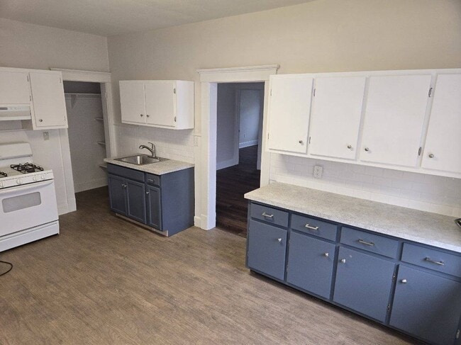 Building Photo - 9 David St Unit Apt 3