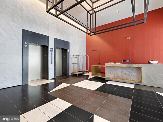 Photo - 1625 Eckington Pl NE Unidad PH207