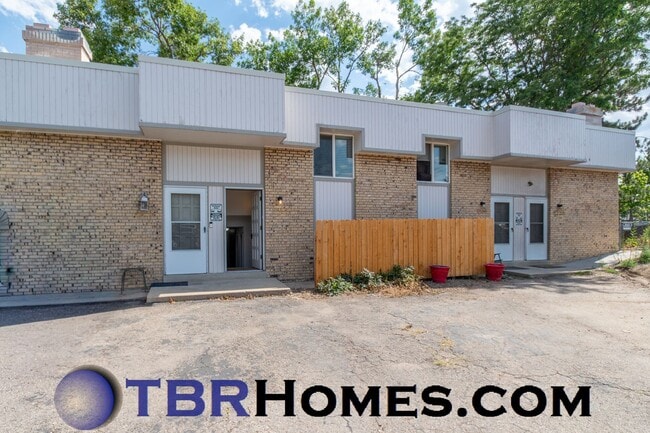 Building Photo - 8656 W 62nd Pl Unit 8658