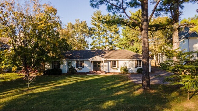 Photo - **ADORABLE DUBLEX IN BELLE MEADE WITH AMAZ...