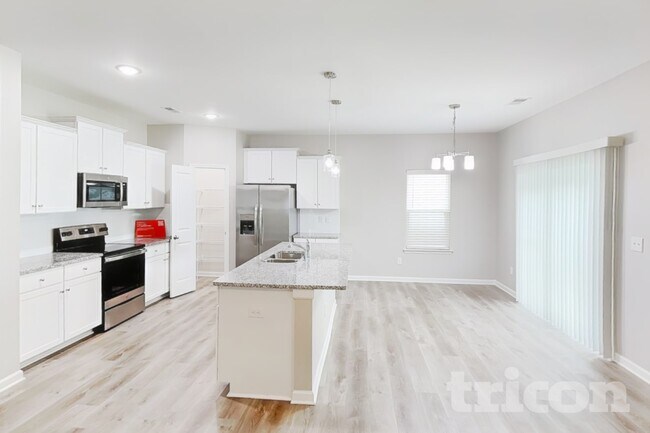 Photo - 111 Spring Knoll Dr