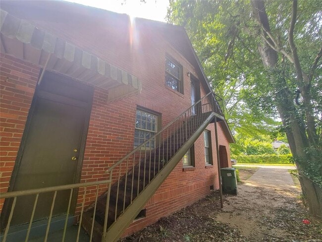 Photo - 2305 Yancey Ave