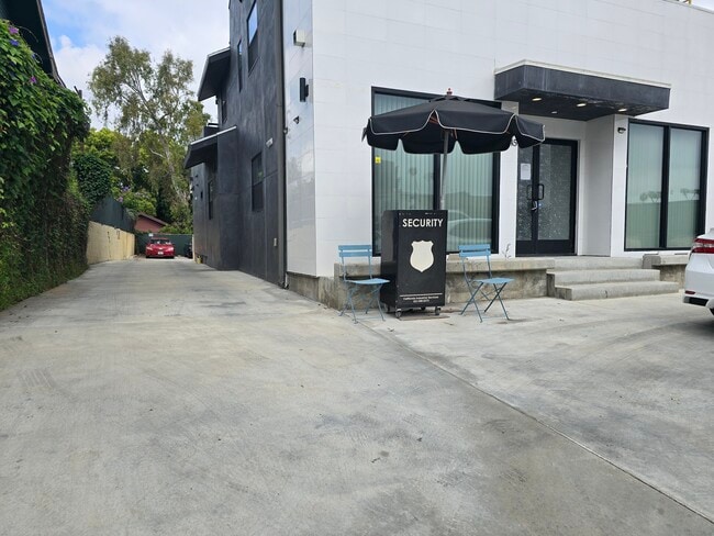 Photo - 1245 Crenshaw Blvd