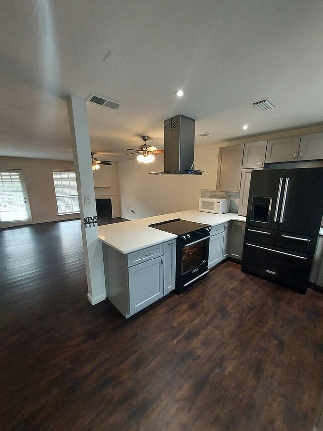 Photo - 4390 Stumberg Ln